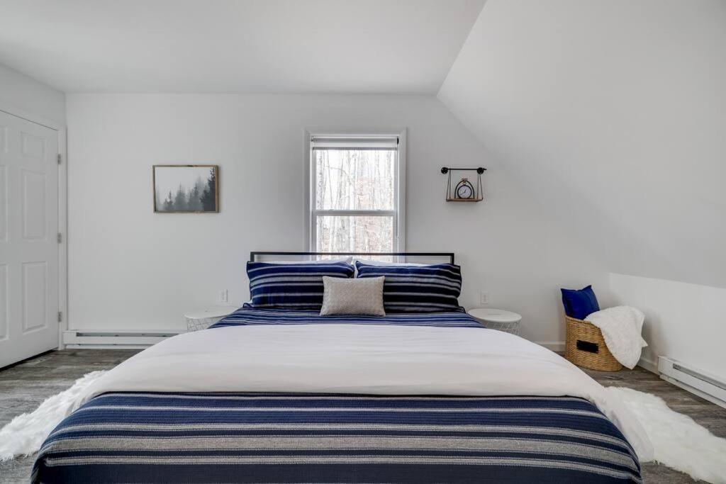 *dog Friendly* Poconos Arrowhead Cozy Haven Chalet *