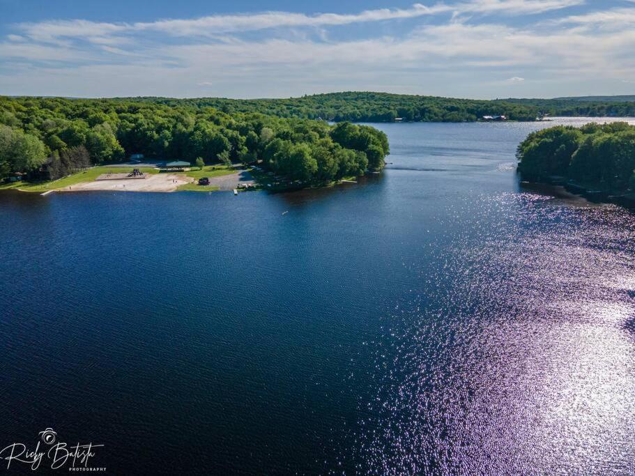 *dog Friendly* Poconos Arrowhead Cozy Haven Chalet Thornhurst