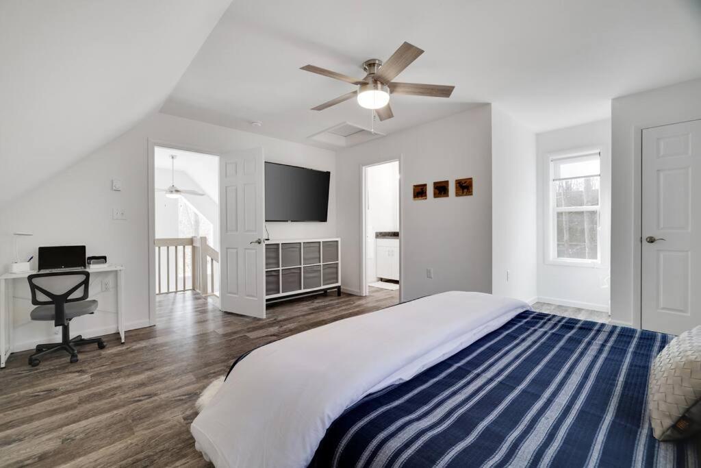 *dog Friendly* Poconos Arrowhead Cozy Haven Chalet