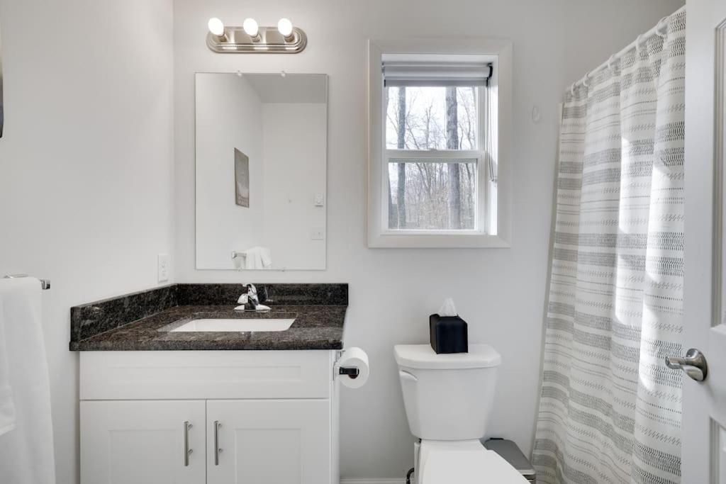 Chalet *dog Friendly* Poconos Arrowhead Cozy Haven Thornhurst