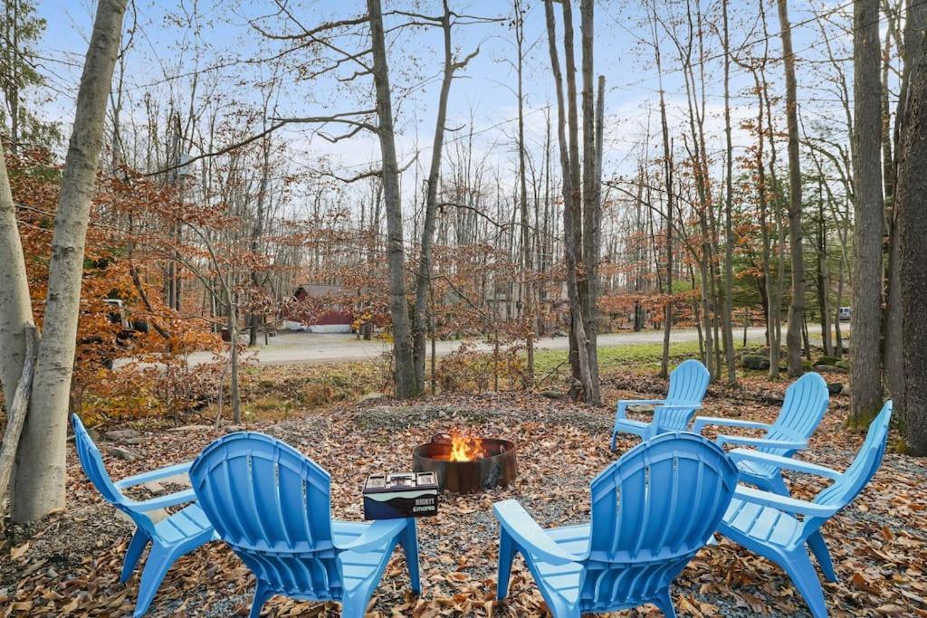 *dog Friendly* Poconos Arrowhead Cozy Haven Chalet Thornhurst